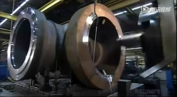 比人還大的大型閥門是怎么制造出來的？-