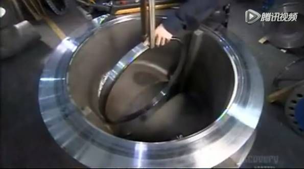 比人還大的大型閥門是怎么制造出來的？-